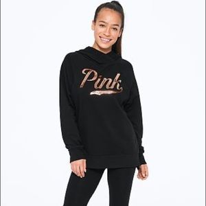 PINK Victoria’s Secret pullover hoodie